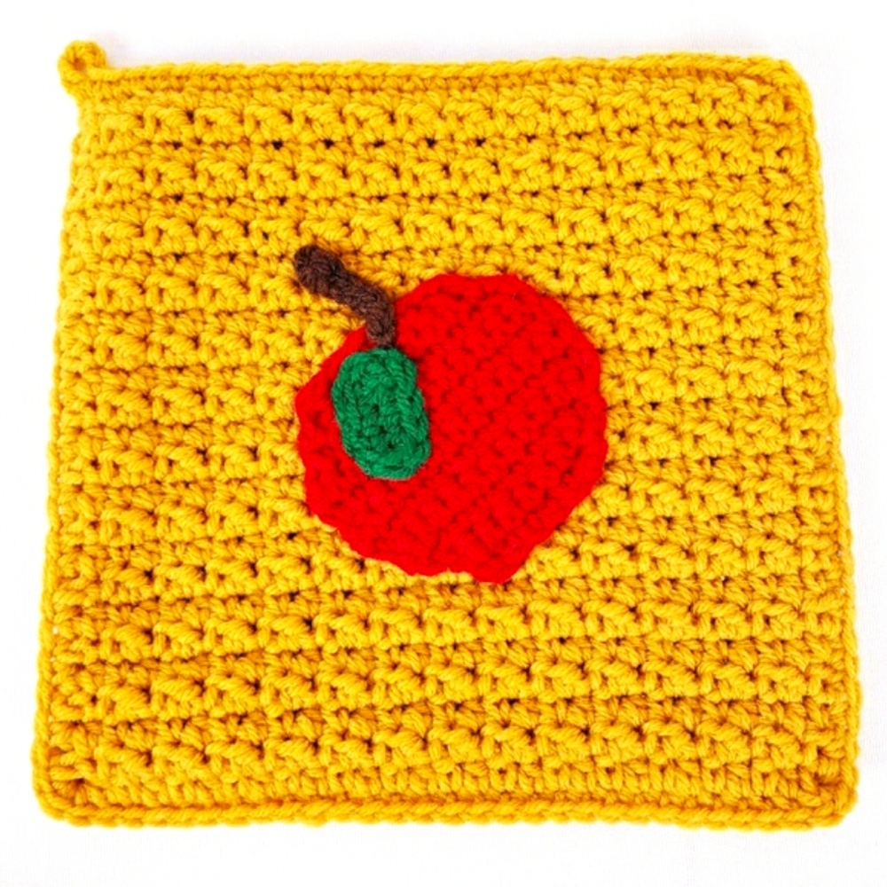 NWOT 4 Crocheted Eaten Apple Kitchen Potholders - Picture 2 of 5